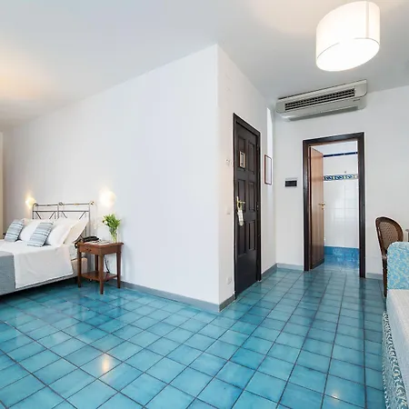 Ξενοδοχείο Sole Splendid 4*