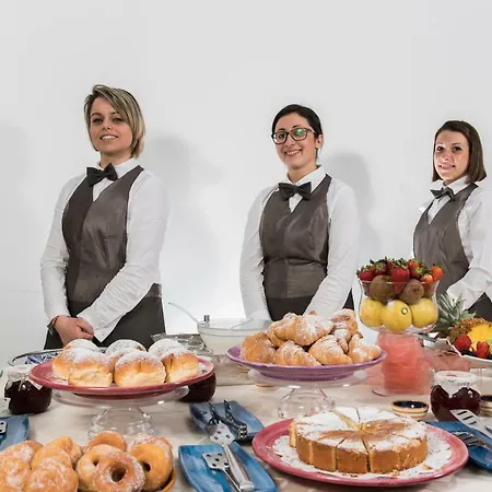 Sole Splendid فندق 4*